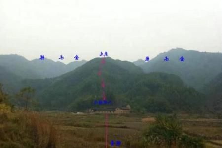 靠山面海的房子风水