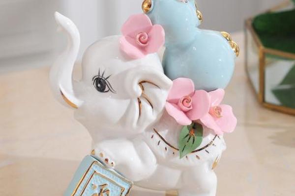 生活中适宜使用的客厅风水吉祥物