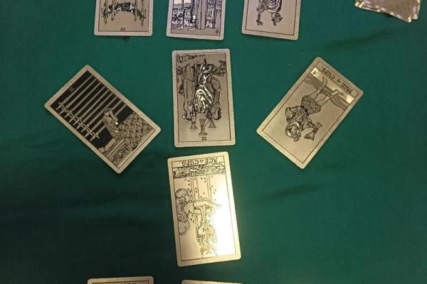 塔罗牌测试：你距离下次恋情还有多久？